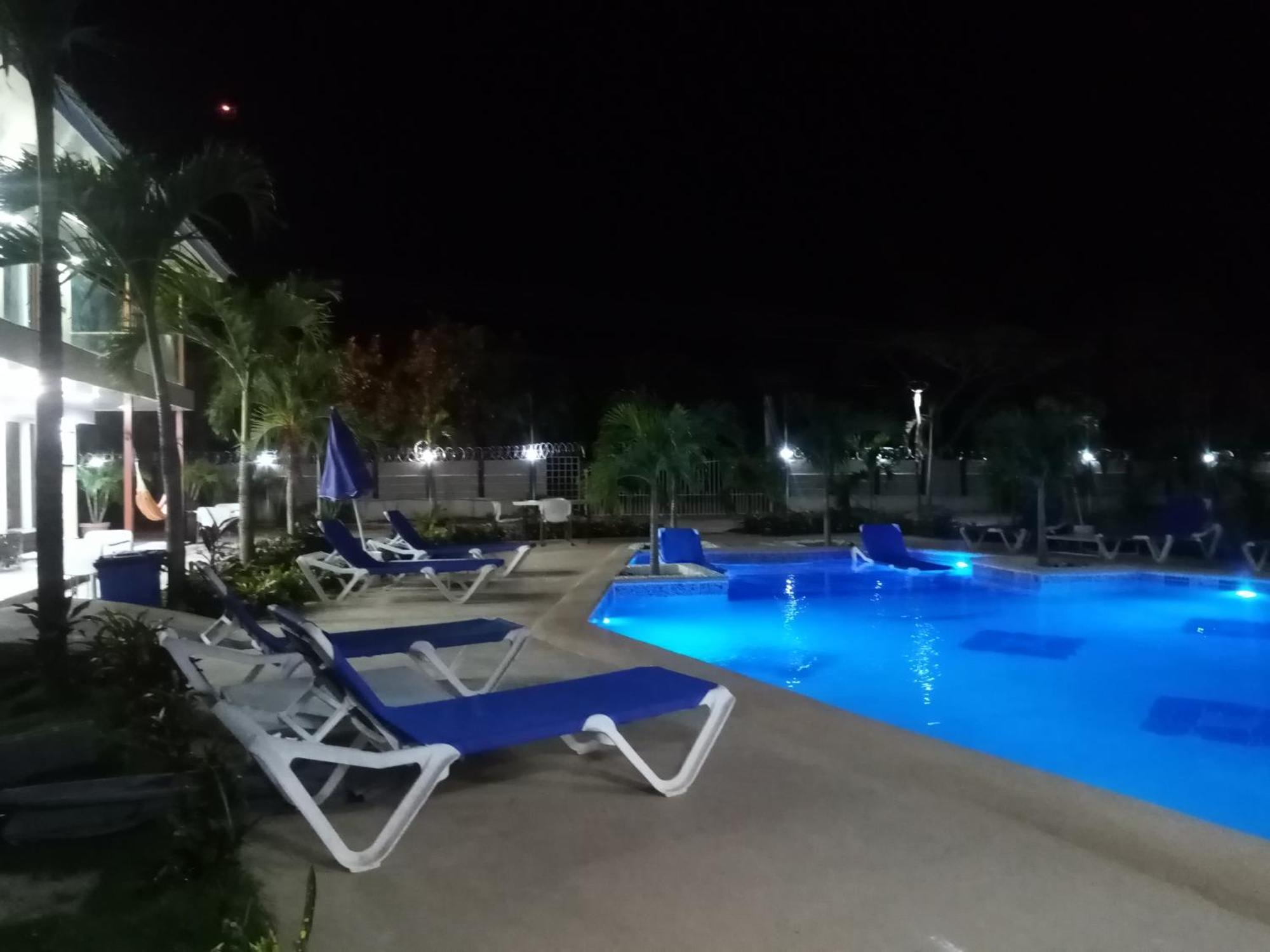 Malibu Dreams Village نويفا جورجونا المظهر الخارجي الصورة